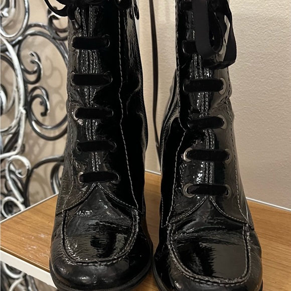 SPORTO BLOCK HEELED ZIP SIDE BOOTIES- SIZE 8.5 M. COMFY-WATERPROOF (fur lining) - Picture 10 of 16